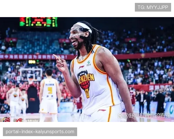 杜锋萨林杰拉科塞维奇双塔搭配，构筑禁区铜墙铁壁